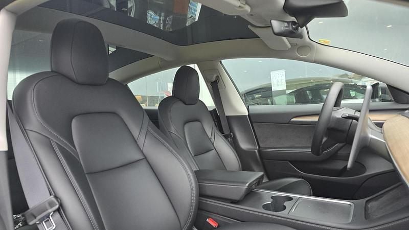 Occasion Tesla Model 3 Performance 11 kW (15 PK) 2024 Zwart Sedan