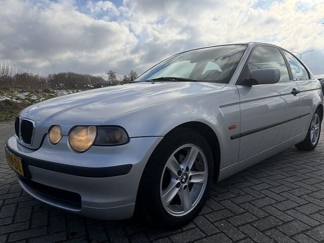 Occasion BMW 316 Compact Executive 116 PK (85 kW) 2001 Grijs (metallic) Hatchback
