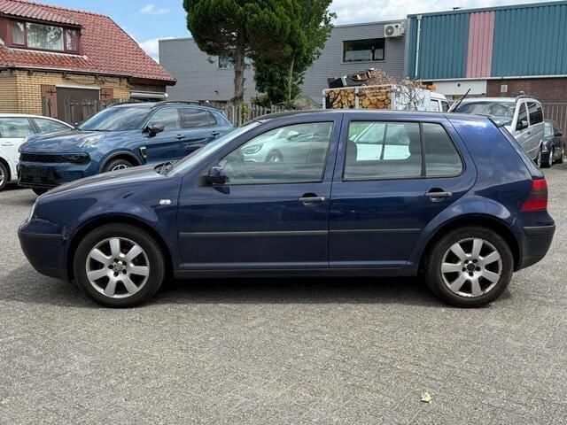 Blauw Gebruikt 2001 VW Golf IV Trendline Hatchback | € 588 (Super prijs) - Afbeelding 1/4