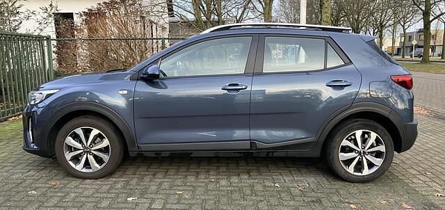 Occasion Kia Stonic Comfort 84 PK (61 kW) 2021 Blauw (metallic) SUV