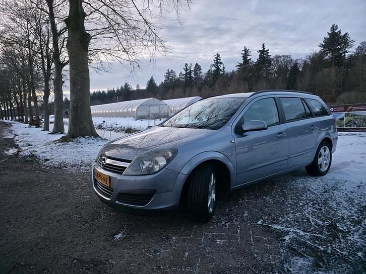 Occasion Opel Astra Edition 105 PK (77 kW) 2006 Grijs Stationwagen