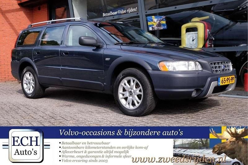 Blauw Gebruikt 2004 Volvo XC70 Momentum SUV | € 8.950 (Eerlijke prijs) - Afbeelding 1/4