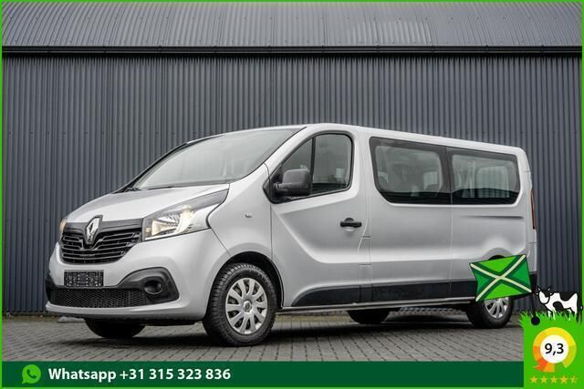 Zilver Gebruikt 2018 Renault Trafic Authentique Van | € 26.450 - Afbeelding 1/4