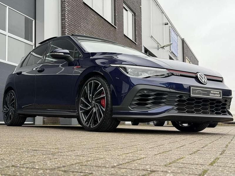 Occasion VW Golf VII GTI 300 PK (220 kW) 2021 Blauw Hatchback