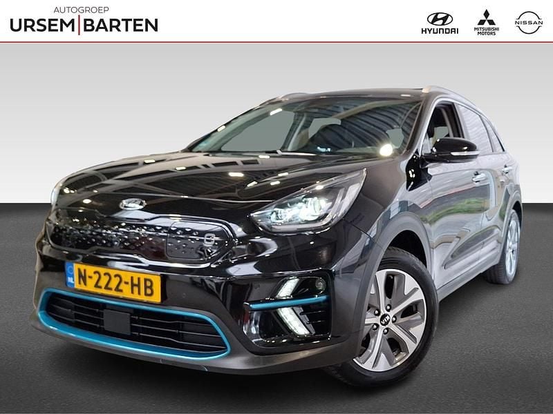 Zwart Gebruikt 2021 Kia e-Niro SUV | € 20.930 (Goede deal) - Afbeelding 1/4