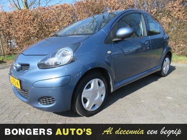 Blauw Gebruikt 2009 Toyota Aygo Comfort Hatchback | € 3.000 (Eerlijke prijs) - Afbeelding 1/4