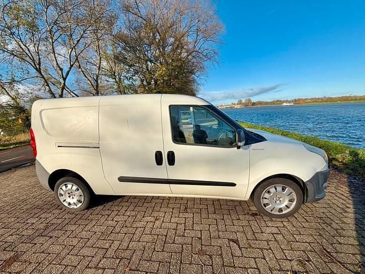 Gebruikt 2012 Fiat Doblò MPV | € 3.450 (Eerlijke prijs) - Afbeelding 1/4