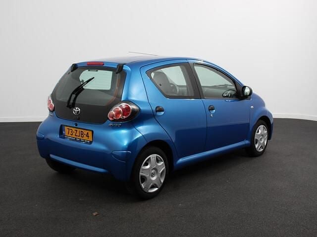 Occasion Toyota Aygo Comfort 68 PK (50 kW) 2012 Blauw Hatchback