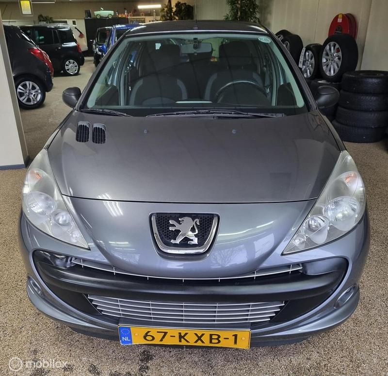 Occasion Peugeot 206+ 75 PK (55 kW) 2010 Grijs Hatchback