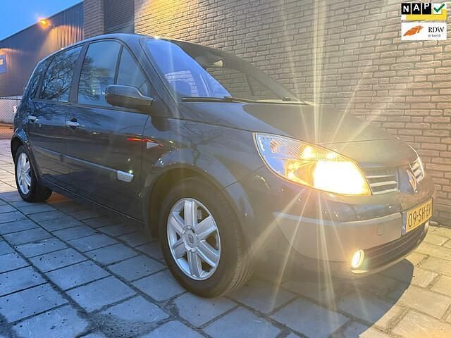 Occasion Renault Scénic II 135 PK (99 kW) 2006 Grijs MPV