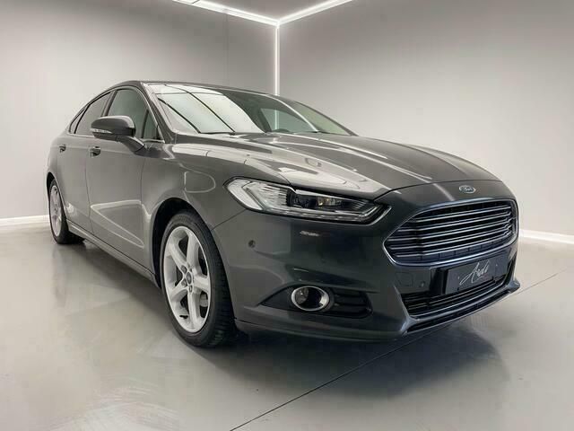 Grijs Gebruikt 2016 Ford Mondeo Sedan | € 14.950 (Duur) - Afbeelding 1/4