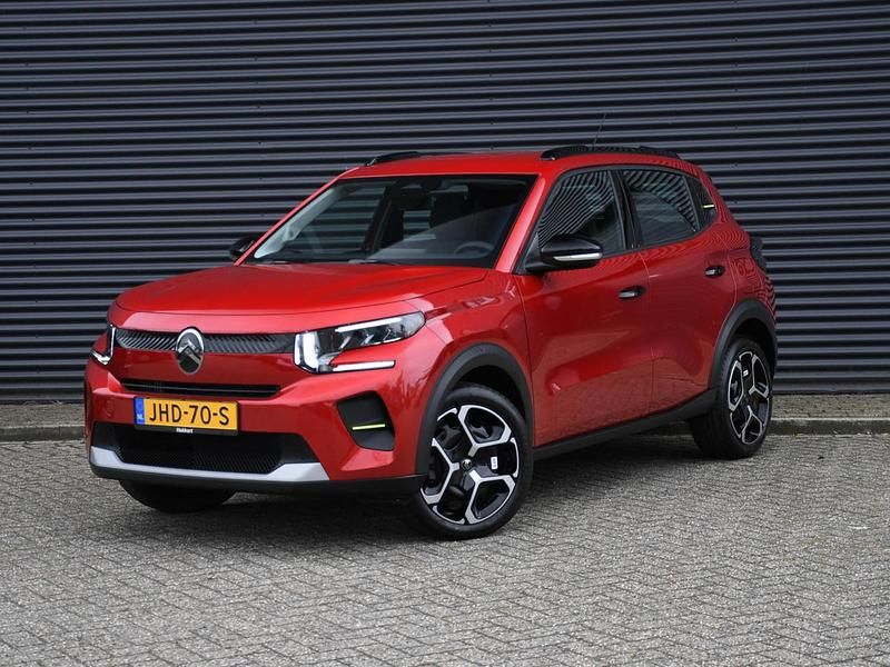 Rood Nieuw 2025 Citroën C3 Business Class Hatchback | € 25.995 (Eerlijke prijs) - Afbeelding 1/1