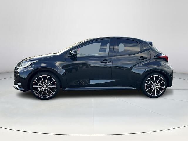 Nieuw Toyota Yaris Sport 131 PK (96 kW) 2026 Zwart Hatchback
