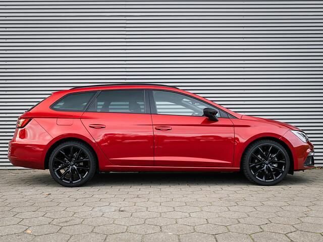 Occasion Seat Leon ST Beats 150 PK (110 kW) 2019 Rood (metallic) Stationwagen