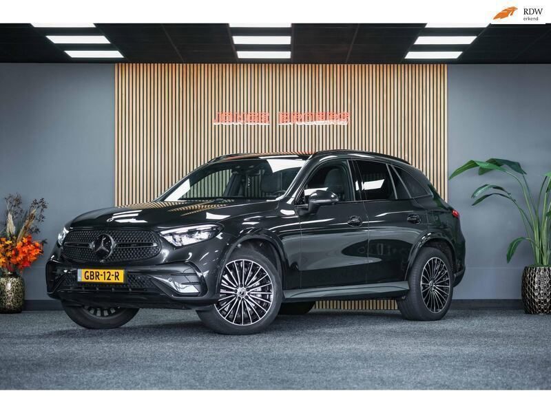 Grijs Gebruikt 2023 Mercedes GLC400d AMG line SUV | € 67.950 (Eerlijke prijs) - Afbeelding 1/4