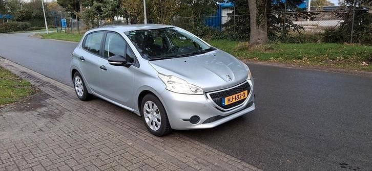 Gebruikt 2014 Peugeot 208 Hatchback | € 2.850 (Super prijs) - Afbeelding 1/4