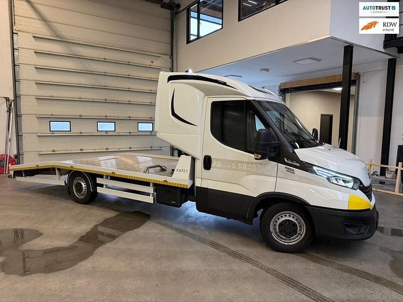 Wit Gebruikt 2022 Iveco Daily Cabriolet | € 32.999 (Goede deal) - Afbeelding 1/4