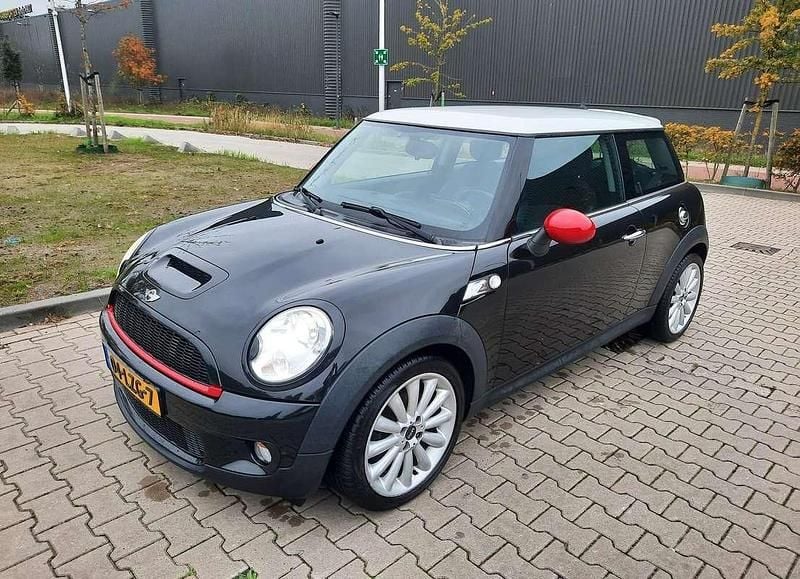 Zwart Gebruikt 2010 Mini Cooper S Chili Hatchback | € 6.250 (Goede deal) - Afbeelding 1/4