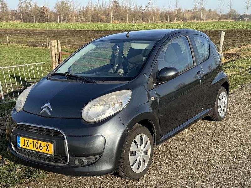 Grijs Occasion 2012 Citroën C1 Hatchback | € 2.400 (Goede deal) - Afbeelding 1/4