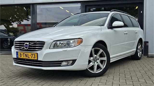 Wit Gebruikt 2014 Volvo V70 Stationwagen | € 11.900 (Eerlijke prijs) - Afbeelding 1/4