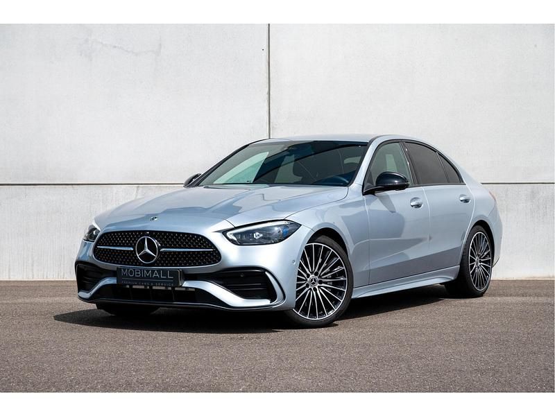 Grijs Gebruikt 2023 Mercedes C200 AMG line Sedan | € 51.940 (Eerlijke prijs) - Afbeelding 1/4