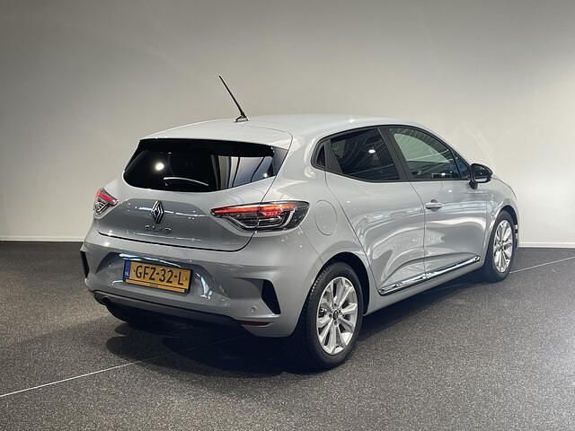 Occasion Renault Clio V Evolution 91 PK (66 kW) 2024 Gris rafale (kqj) Hatchback
