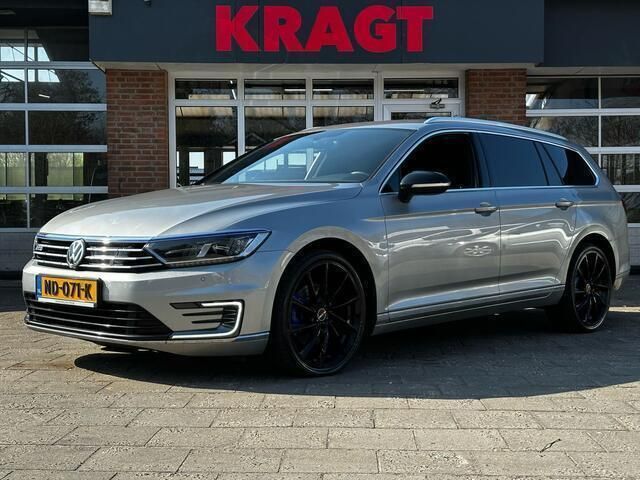 Grijs Gebruikt 2016 VW Passat GTE Stationwagen | € 9.450 (Goede deal) - Afbeelding 1/4