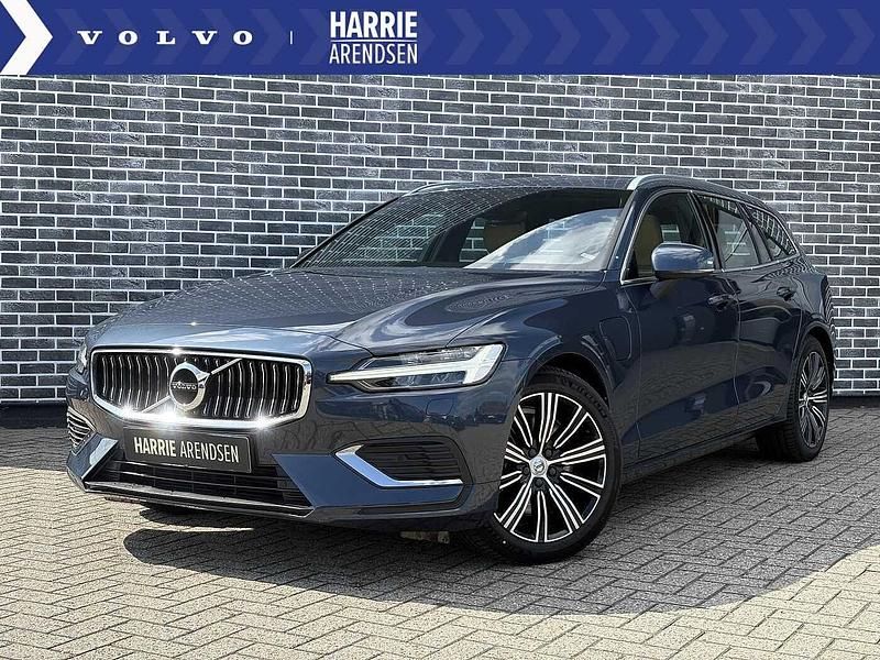 Blauw Gebruikt 2022 Volvo V60 Plus Stationwagen | € 39.899 (Eerlijke prijs) - Afbeelding 1/4