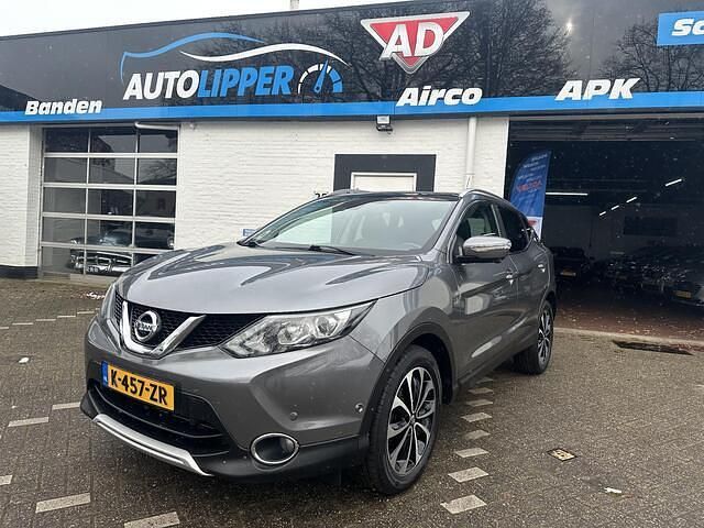 Grijs Occasion 2015 Nissan Qashqai Tekna SUV | € 10.950 (Eerlijke prijs) - Afbeelding 1/4