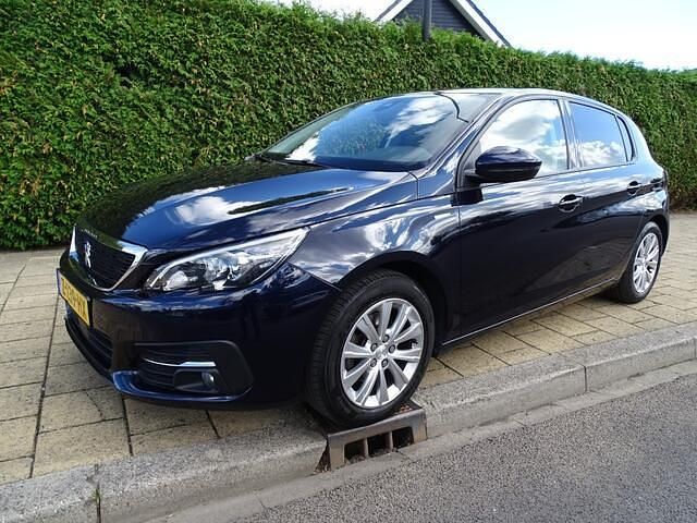 Blauw Gebruikt 2019 Peugeot 308 Allure Hatchback | € 10.950 (Super prijs) - Afbeelding 1/4