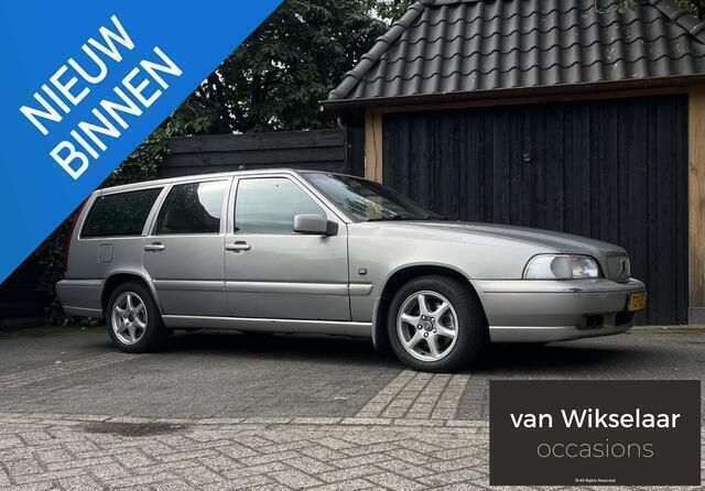 Grijs Gebruikt 1998 Volvo V70 Stationwagen | € 1.199 (Eerlijke prijs) - Afbeelding 1/4