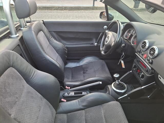 Occasion Audi TT Roadster S-Line 150 PK (110 kW) 2005 Zwart Cabriolet