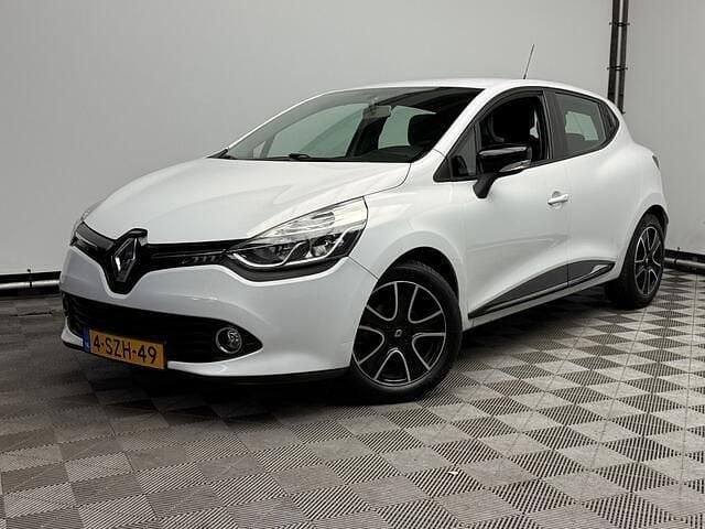 Wit Gebruikt 2013 Renault Clio R.S. Expression Hatchback | € 5.975 (Eerlijke prijs) - Afbeelding 1/4