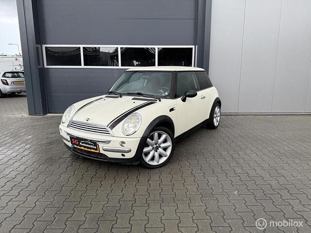 Wit Gebruikt 2004 Mini ONE Pepper Hatchback | € 2.500 (Eerlijke prijs) - Afbeelding 1/4