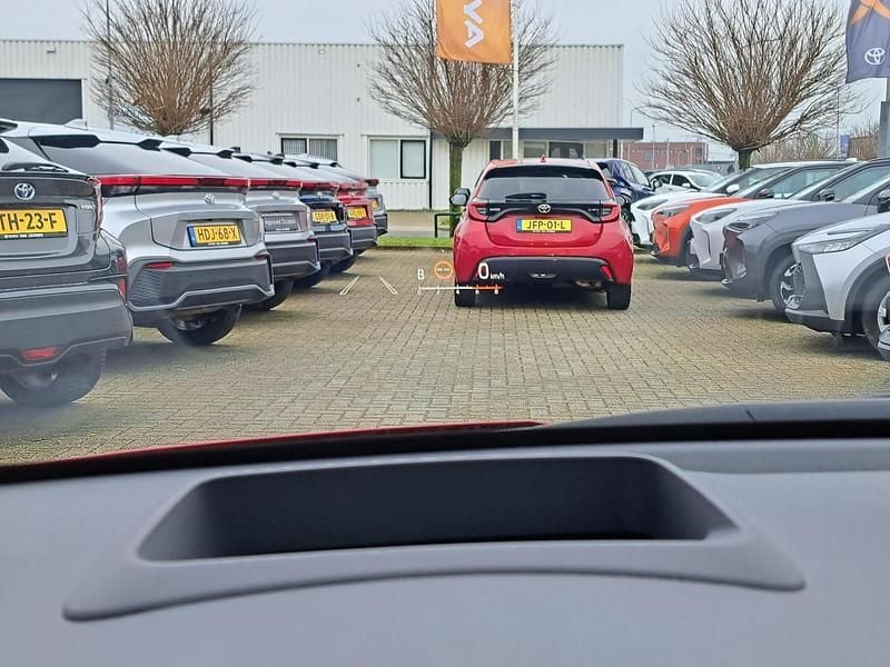 Occasion Toyota Yaris Hybrid Executive 2026 Rood Hatchback