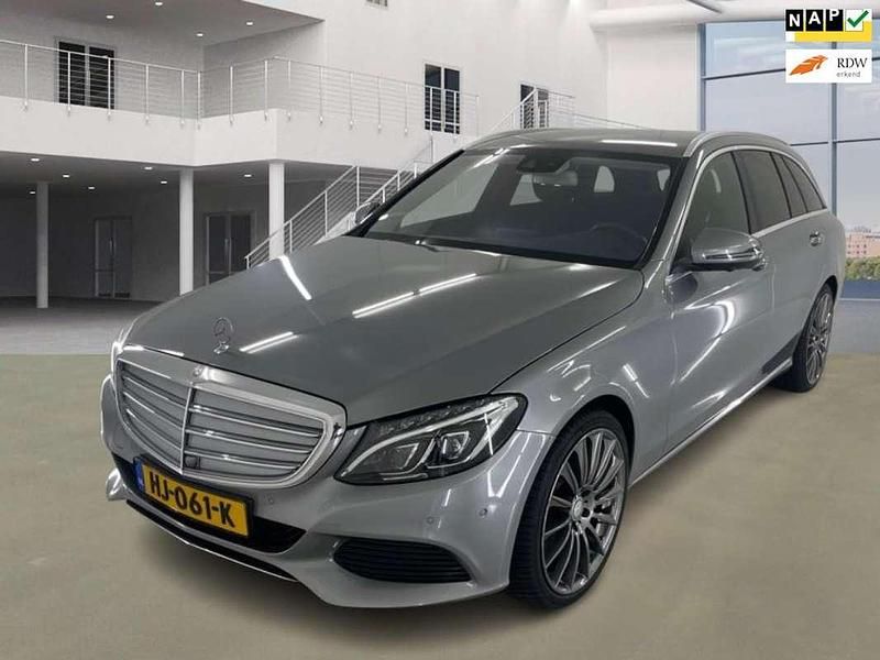 Grijs Gebruikt 2015 Mercedes C350e Edition Stationwagen | € 13.750 (Eerlijke prijs) - Afbeelding 1/4