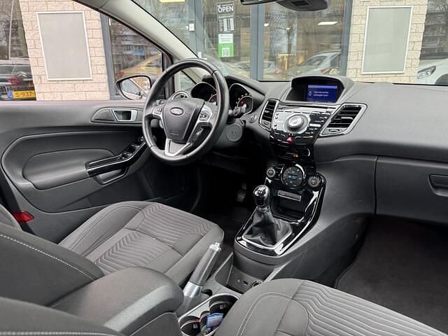 Occasion Ford Fiesta Titanium 95 PK (69 kW) 2013 Grijs Hatchback