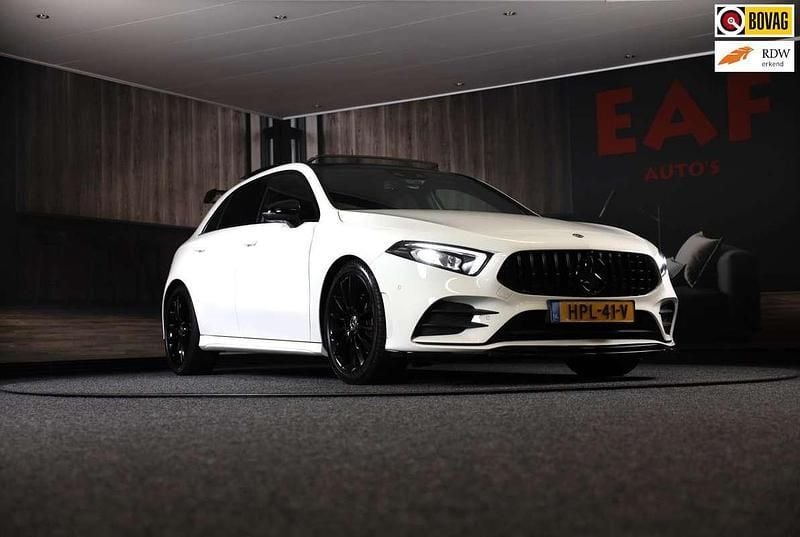 Wit Gebruikt 2018 Mercedes A200 AMG Hatchback | € 29.850 (Duur) - Afbeelding 1/4