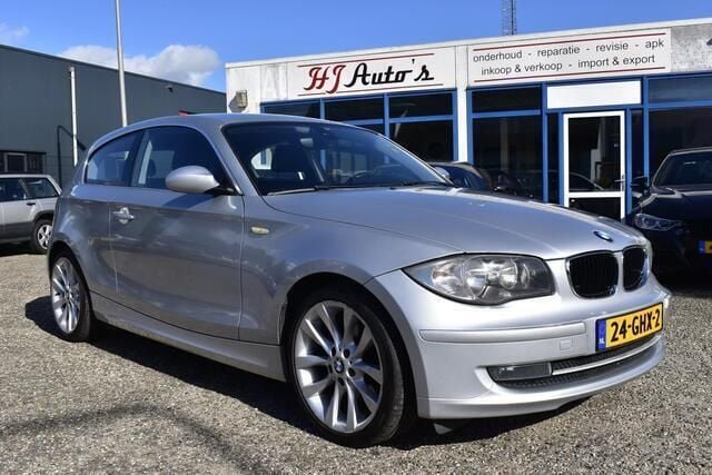 Grijs Gebruikt 2008 BMW 118 Advantage Hatchback | € 4.250 (Eerlijke prijs) - Afbeelding 1/4