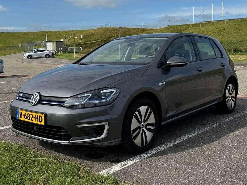 Grijs Gebruikt 2020 VW e-Golf Hatchback | € 10.900 (Super prijs) - Afbeelding 1/4