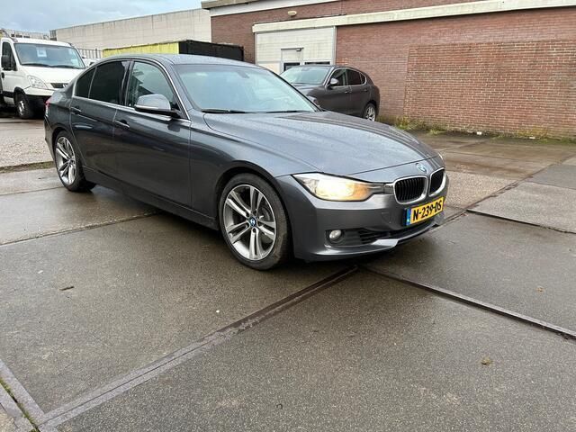 Occasion BMW 330 313 PK (230 kW) 2013 Grijs Sedan