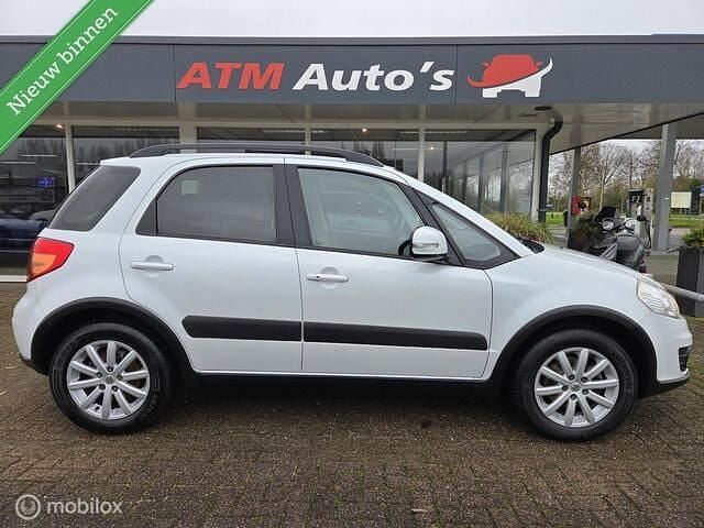 Wit Gebruikt 2012 Suzuki SX4 Exclusive MPV | € 6.499 (Eerlijke prijs) - Afbeelding 1/4