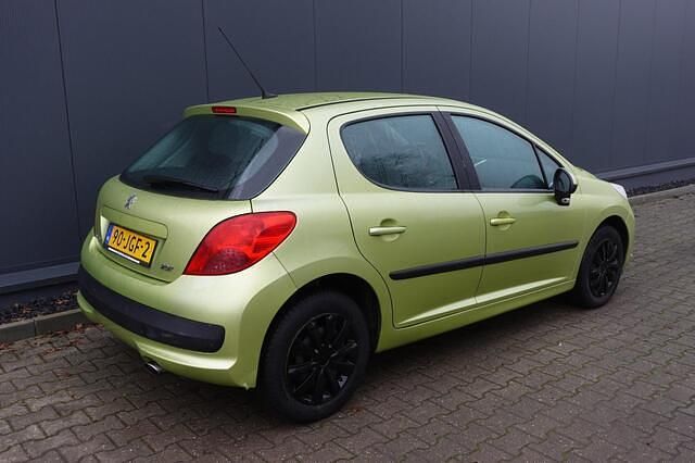 Occasion Peugeot 207 95 PK (69 kW) 2009 Geel Hatchback