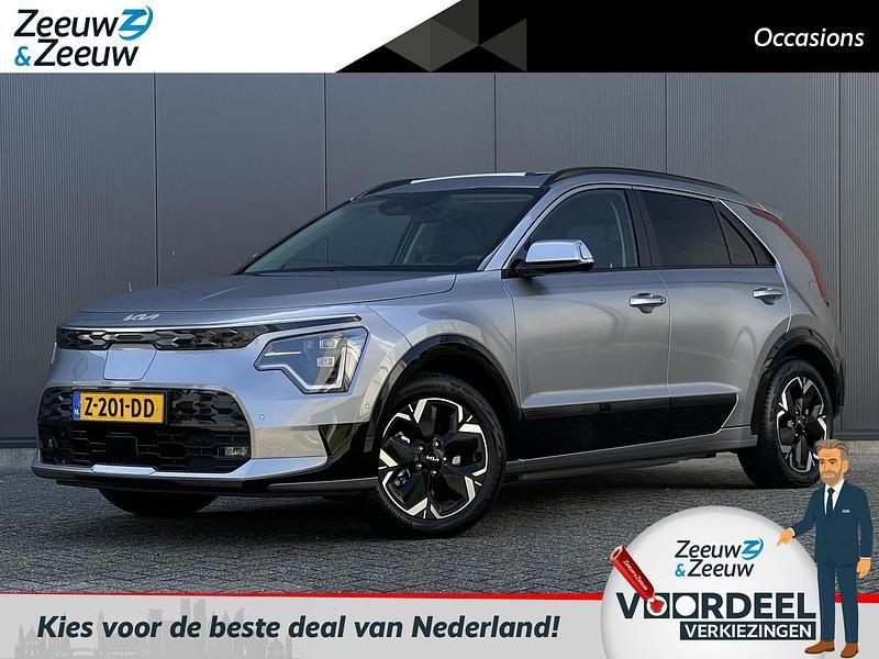 Steel grey Gebruikt 2024 Kia e-Niro 4 SUV | € 34.945 (Eerlijke prijs) - Afbeelding 1/4