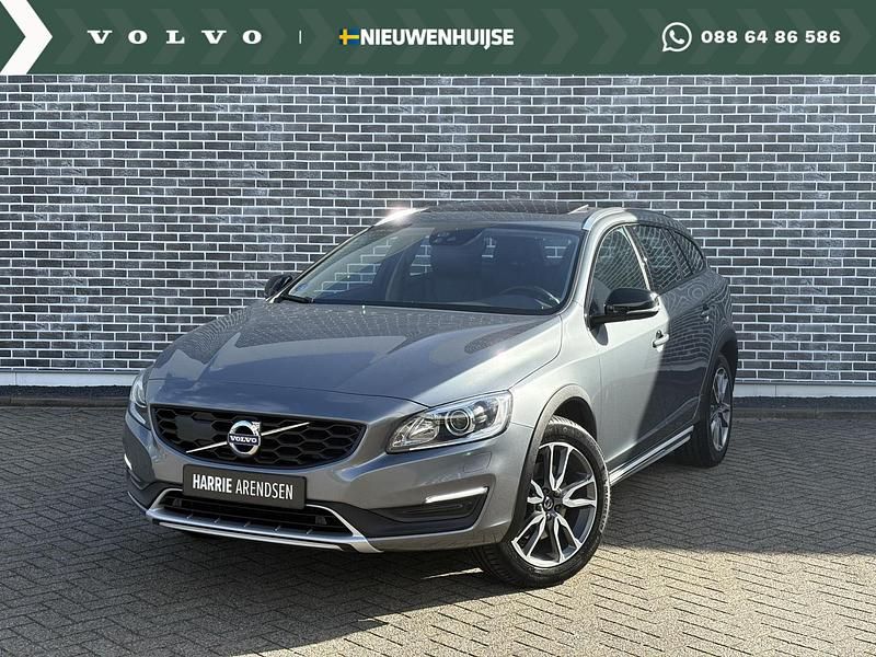 Grijs Gebruikt 2018 Volvo V60 CC Stationwagen | € 24.899 (Eerlijke prijs) - Afbeelding 1/4