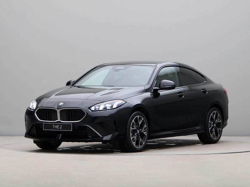 Zwart Gebruikt 2025 BMW 220 Sport Line Coupé | € 52.945 (Duur) - Afbeelding 1/4