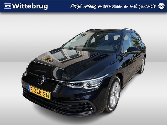 Zwart Gebruikt 2022 VW Golf VIII Life Stationwagen | € 23.950 (Eerlijke prijs) - Afbeelding 1/1