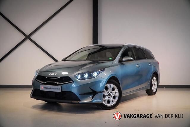 Grijs Gebruikt 2024 Kia Ceed Sportswagon Stationwagen | € 23.950 (Eerlijke prijs) - Afbeelding 1/4