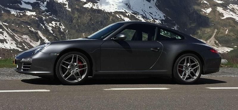 Grijs Gebruikt 2009 Porsche 911 Carrera 4S Coupé | € 54.000 - Afbeelding 1/4