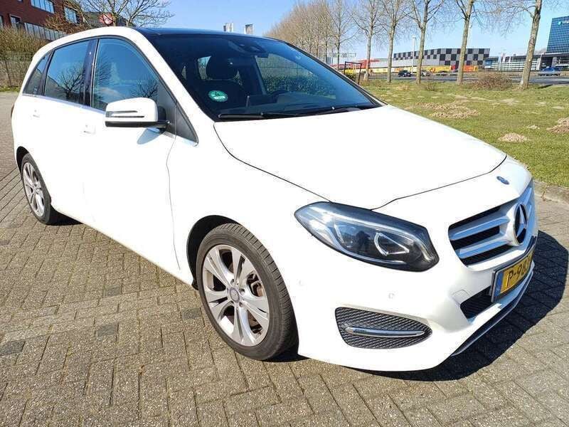 Wit Gebruikt 2017 Mercedes B180 Prestige MPV | € 14.500 (Eerlijke prijs) - Afbeelding 1/4